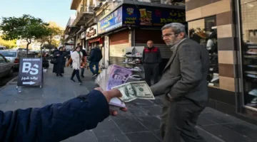 ارتفاع الليرة السورية مقابل الدولار بعد رفع عقوبات قيصر